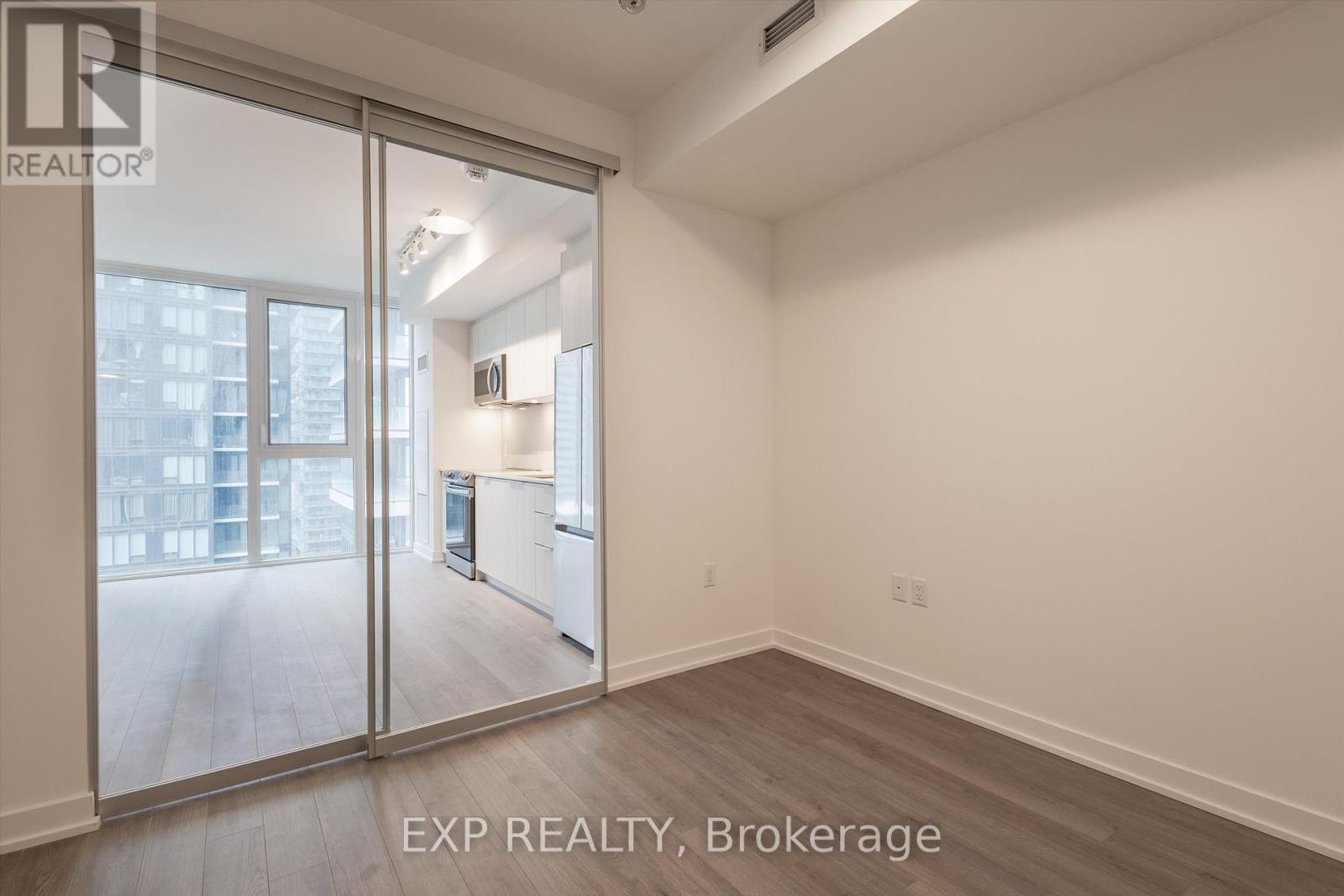 1707 - 357 King Street W, Toronto, Ontario  M5V 1K1 - Photo 13 - C12953752