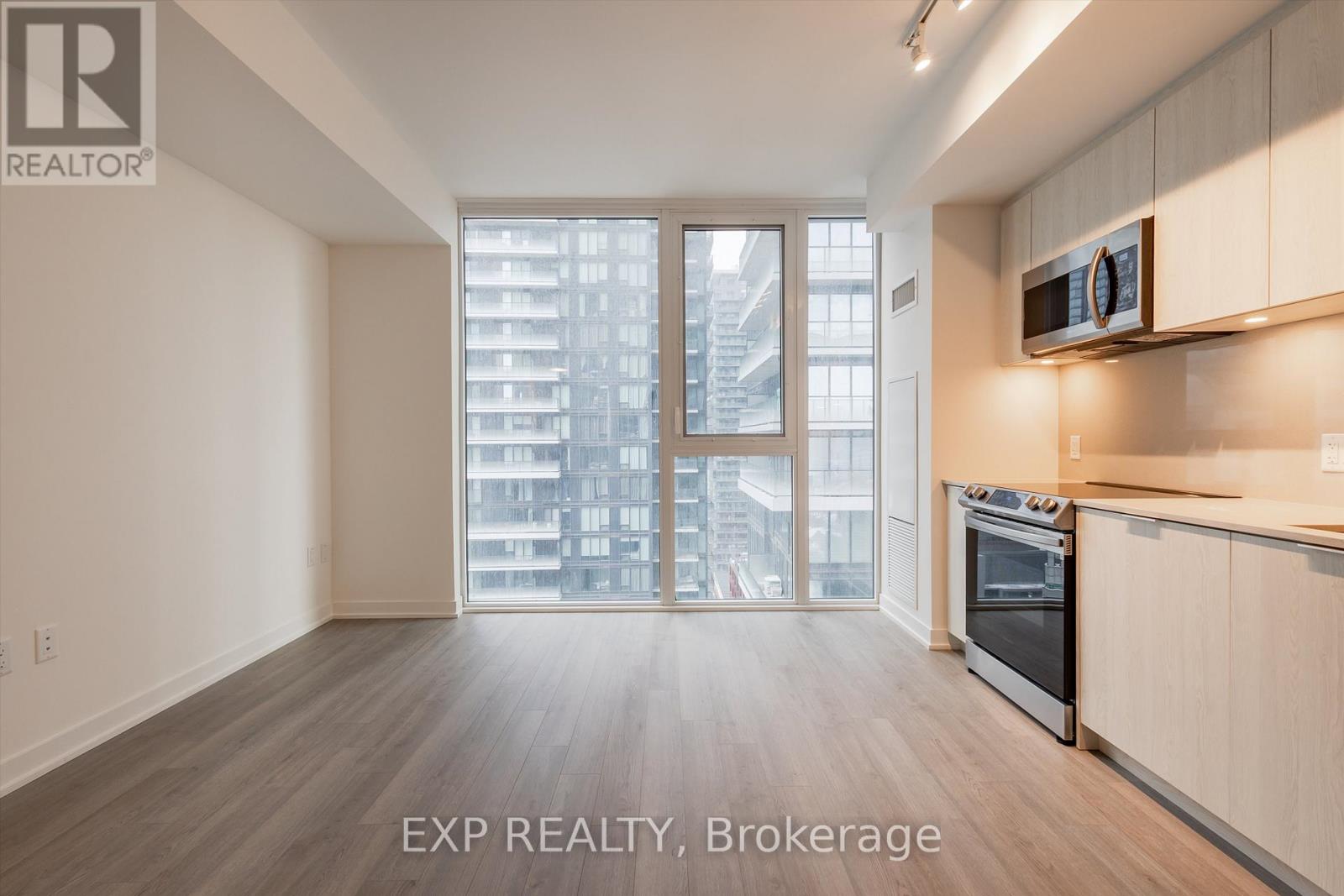 1707 - 357 King Street W, Toronto, Ontario  M5V 1K1 - Photo 8 - C12953752