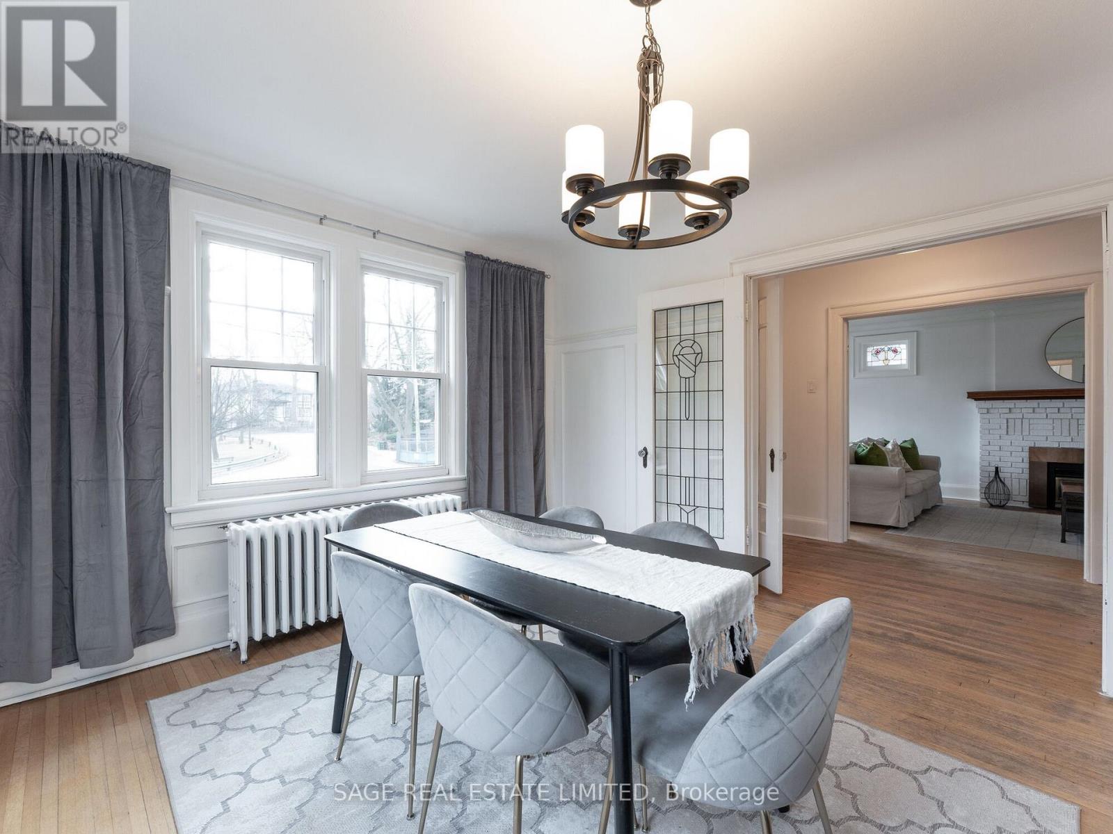 252 Glen Manor Drive W, Toronto, Ontario  M4E 2Y2 - Photo 15 - E12953536