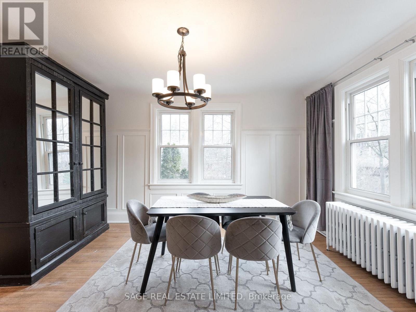 252 Glen Manor Drive W, Toronto, Ontario  M4E 2Y2 - Photo 17 - E12953536