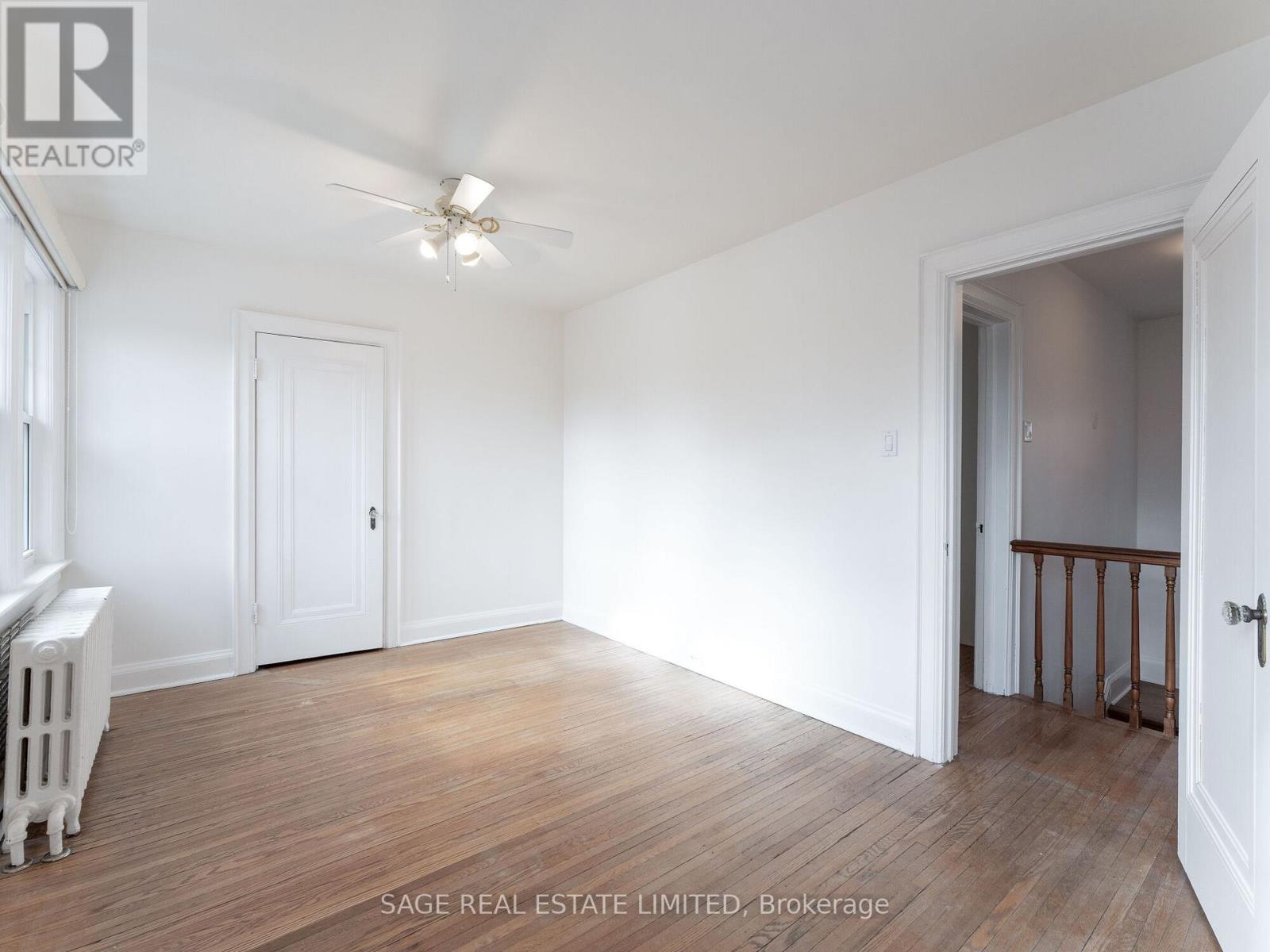 252 Glen Manor Drive W, Toronto, Ontario  M4E 2Y2 - Photo 19 - E12953536