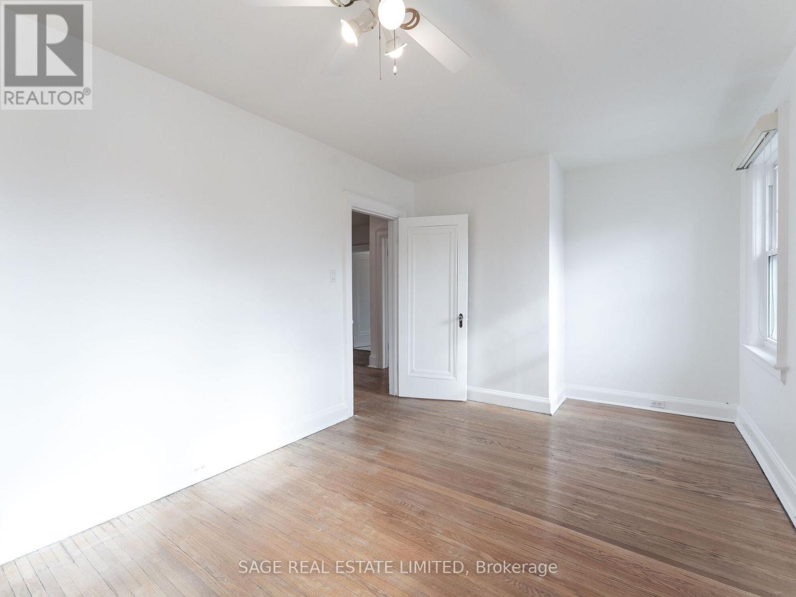 252 Glen Manor Drive W, Toronto, Ontario  M4E 2Y2 - Photo 20 - E12953536