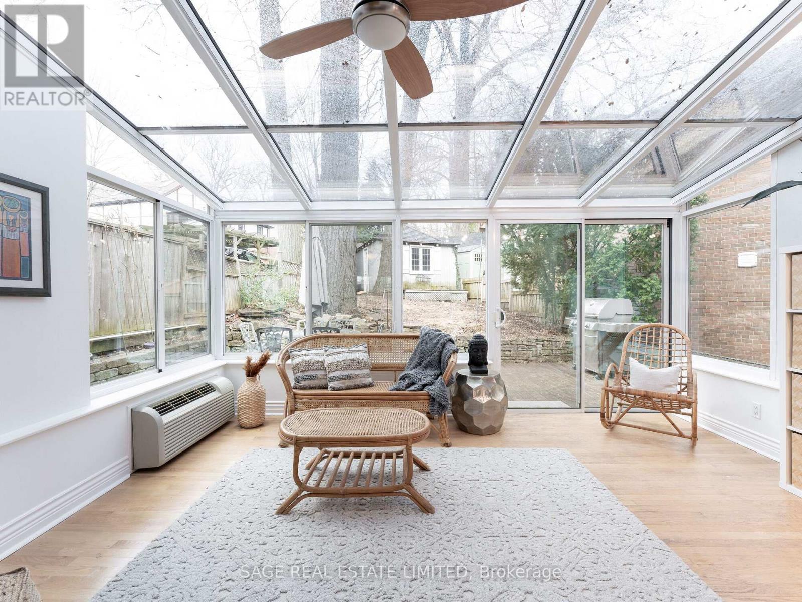 252 Glen Manor Drive W, Toronto, Ontario  M4E 2Y2 - Photo 8 - E12953536