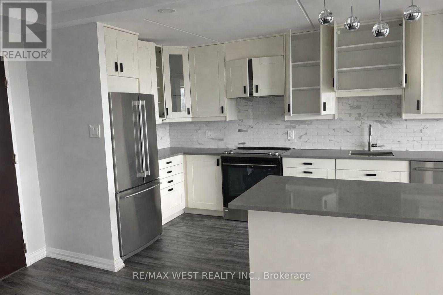 1112 - 2 Glamorgan Avenue, Toronto, Ontario  M1P 2M8 - Photo 3 - E12953588