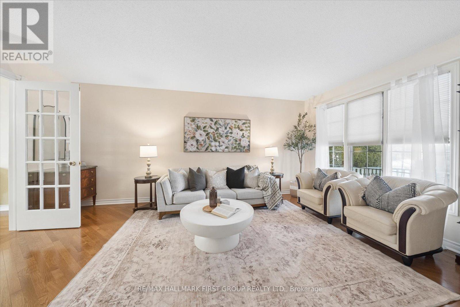 1674 Heathside Crescent, Pickering, Ontario  L1V 5V6 - Photo 3 - E12953652