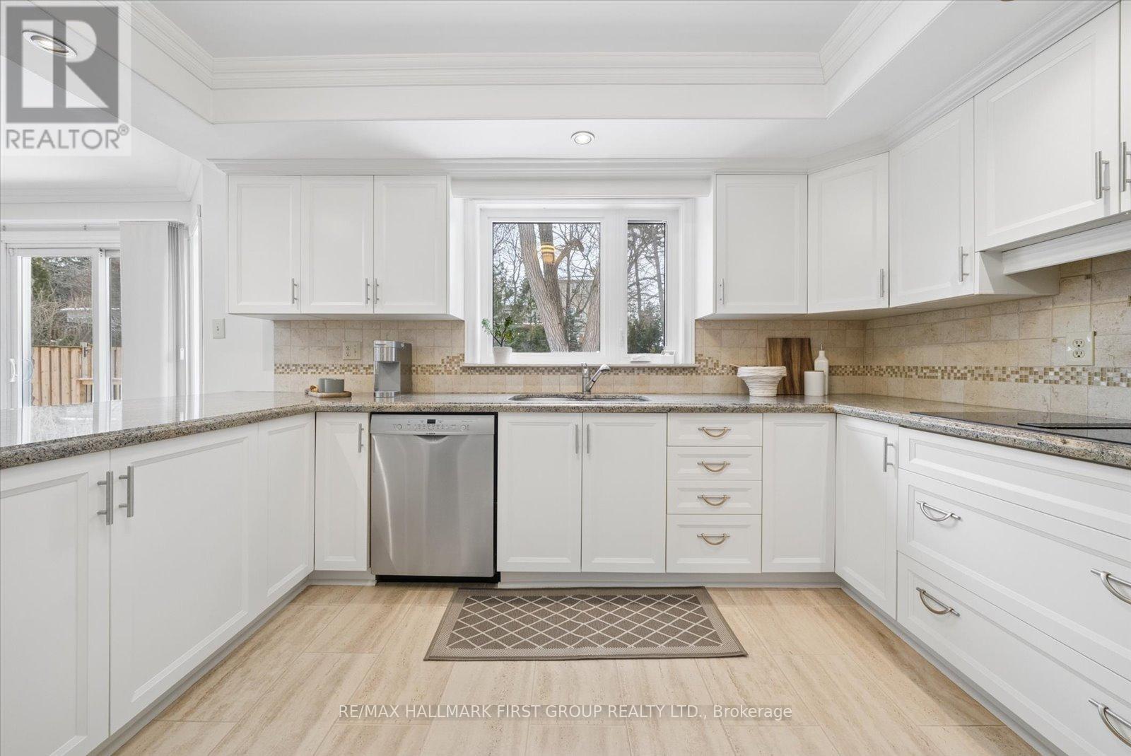 1674 Heathside Crescent, Pickering, Ontario  L1V 5V6 - Photo 7 - E12953652