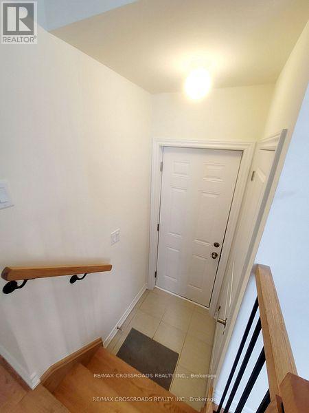 1143 Skyridge Boulevard, Pickering, Ontario  L1X 2R2 - Photo 4 - E12953682