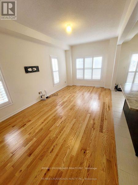 1143 Skyridge Boulevard, Pickering, Ontario  L1X 2R2 - Photo 5 - E12953682