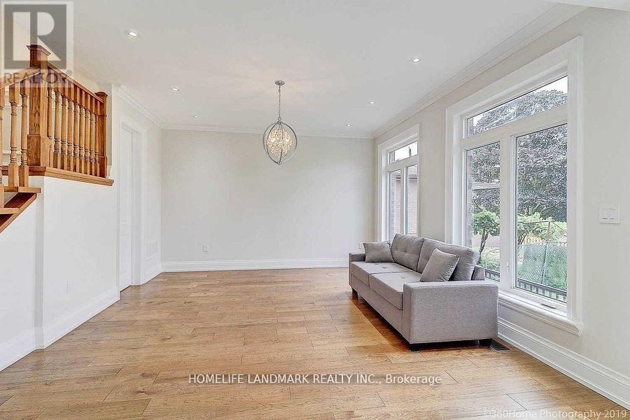 24 Cedar Brae Boulevard, Toronto, Ontario  M1J 2K3 - Photo 12 - E12953714