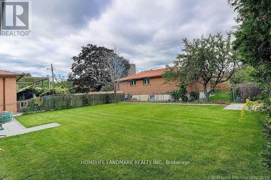 24 Cedar Brae Boulevard, Toronto, Ontario  M1J 2K3 - Photo 17 - E12953714