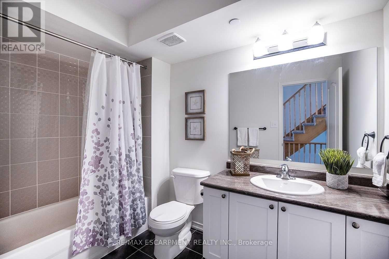 2213 Chevron Prince Path S, Oshawa, Ontario  L1L 0K9 - Photo 7 - E12953734