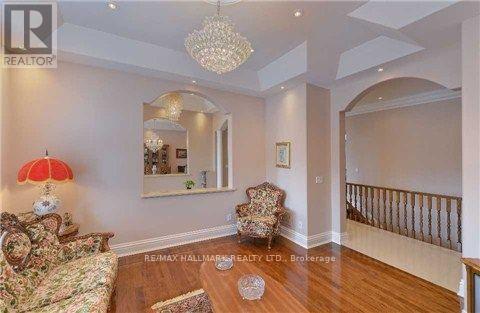 11 Cranborne Chase, Whitchurch-Stouffville, Ontario  L4A 0C6 - Photo 7 - N12953598