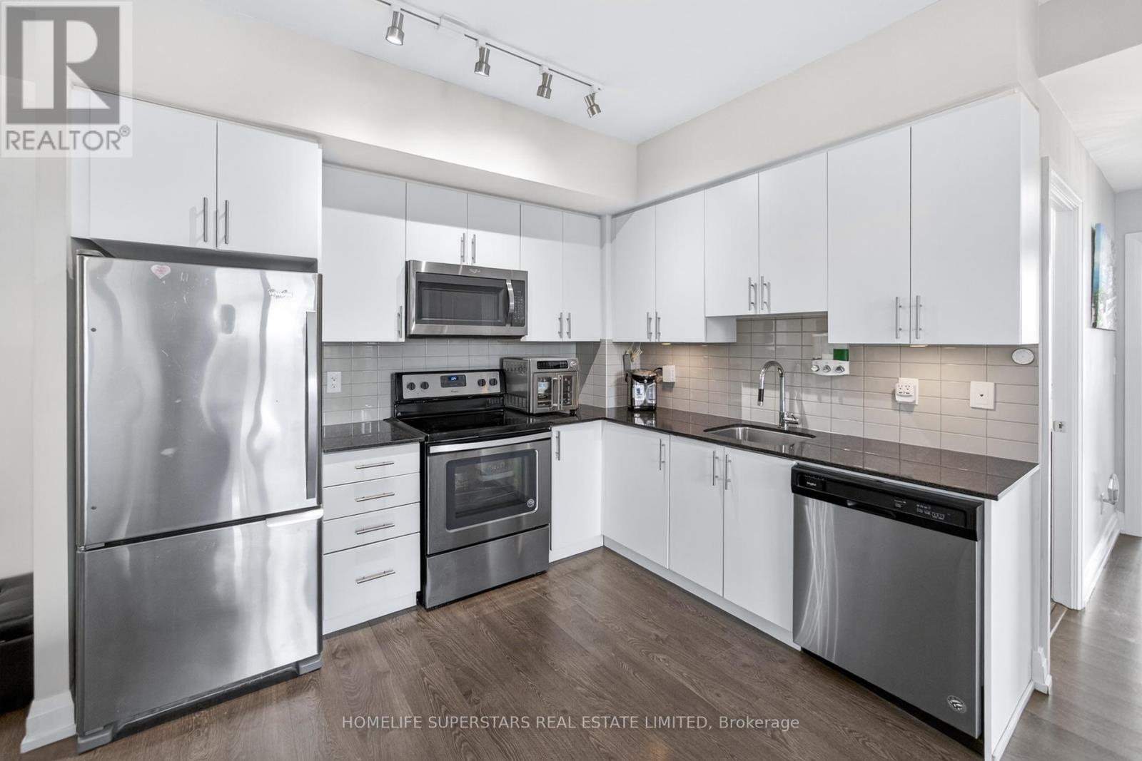 423 - 3600 Highway 7 W, Vaughan, Ontario  L4L 0G7 - Photo 6 - N12953620