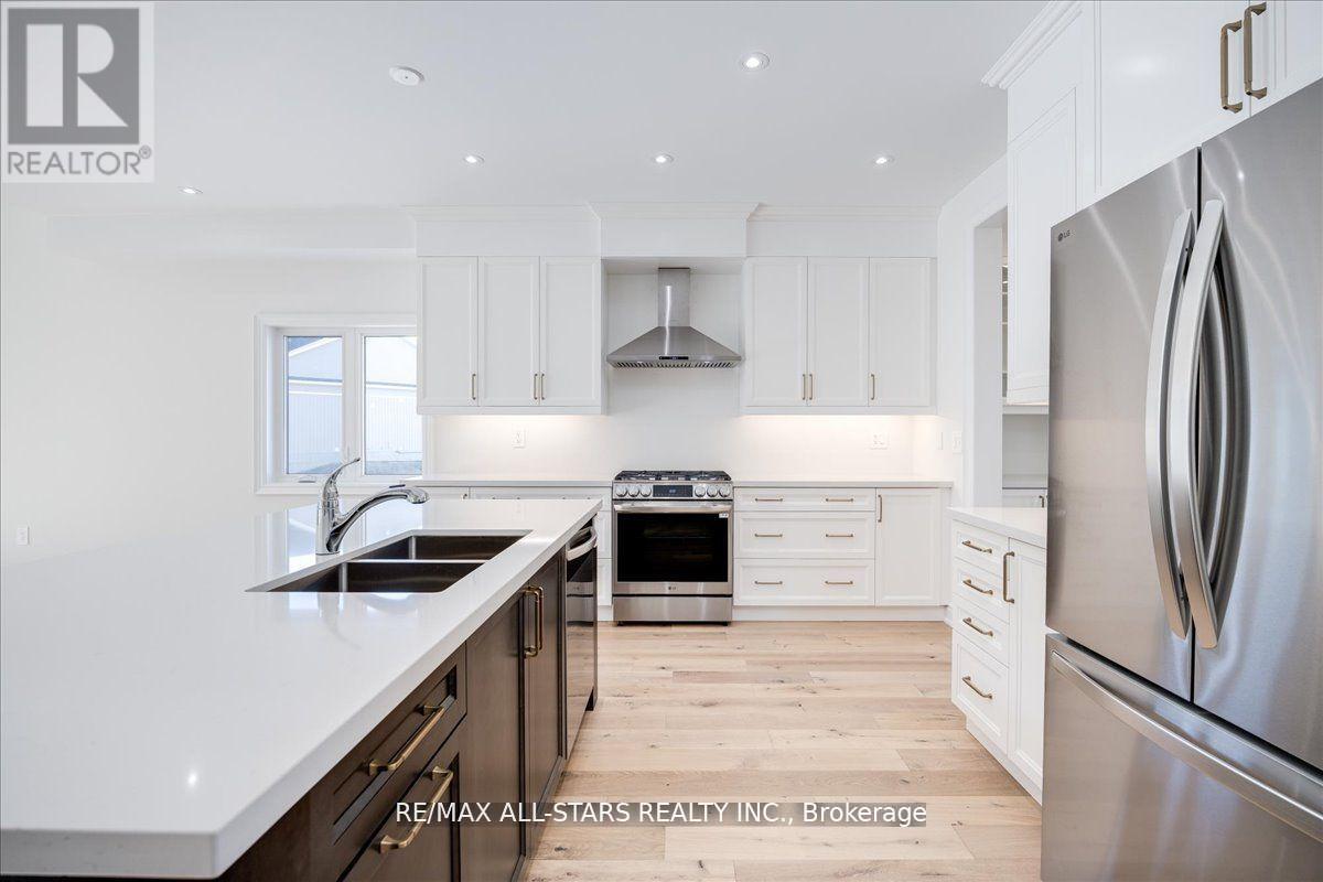 59 Stadacona Avenue, Georgina, Ontario  L0E 1R0 - Photo 13 - N12953688