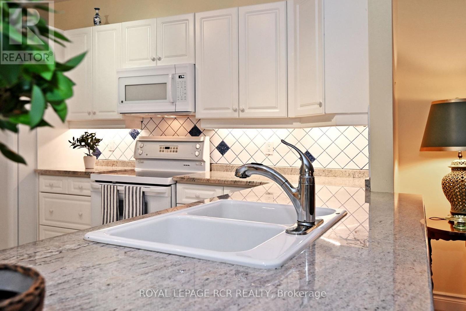 7 Arnie's Chance, Whitchurch-Stouffville, Ontario  L4A 1L7 - Photo 16 - N12953704