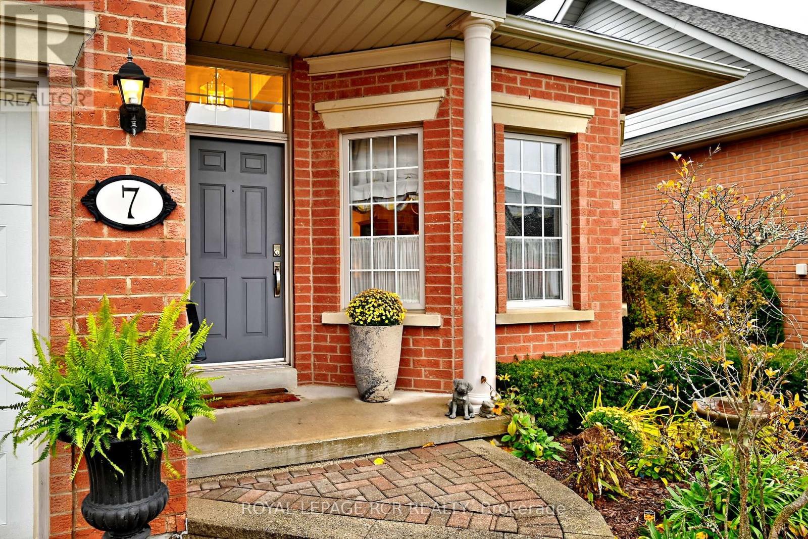 7 Arnie's Chance, Whitchurch-Stouffville, Ontario  L4A 1L7 - Photo 3 - N12953704