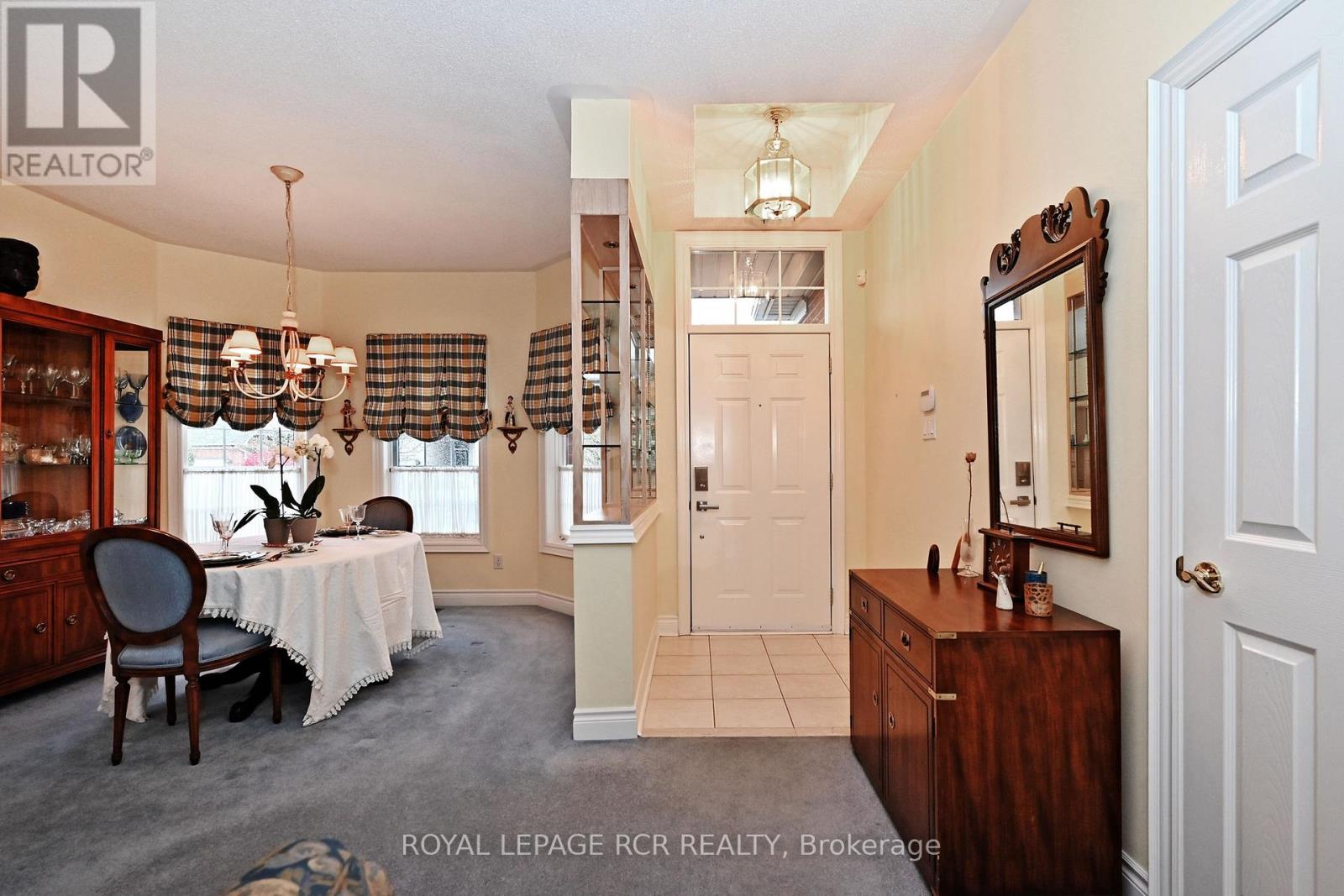 7 Arnie's Chance, Whitchurch-Stouffville, Ontario  L4A 1L7 - Photo 4 - N12953704