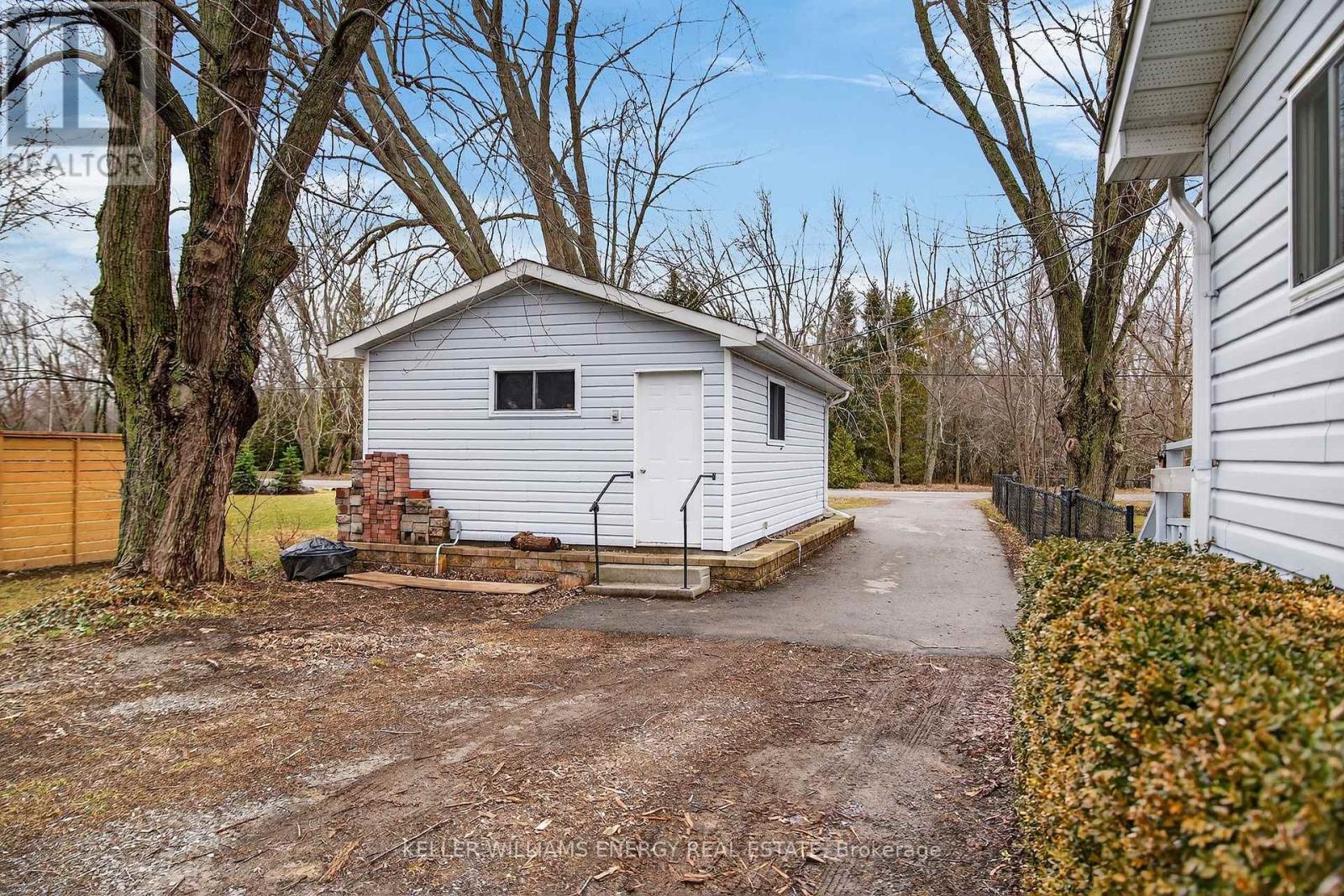 602 Hiscock Shores Road, Prince Edward County, Ontario  K0K 1L0 - Photo 43 - X12950724