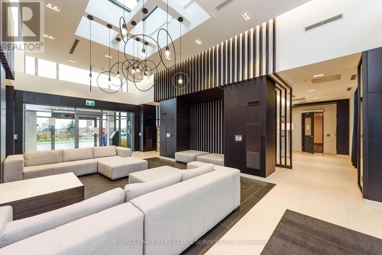 607 - 4677 Glen Erin Drive, Mississauga, Ontario  L5M 2E3 - Photo 5 - W12946506