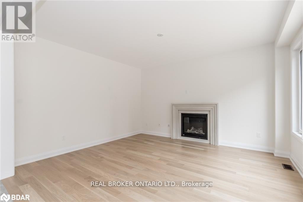 11 Sweet Cicely Street, Springwater, Ontario  L9X 2C7 - Photo 10 - S12953534