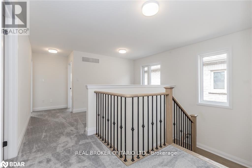 11 Sweet Cicely Street, Springwater, Ontario  L9X 2C7 - Photo 12 - S12953534