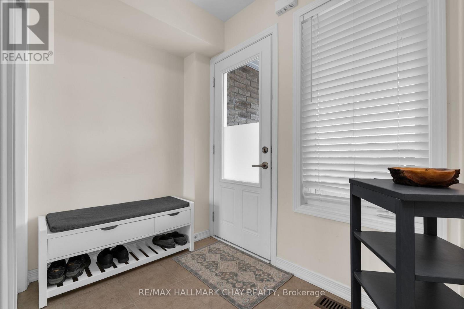 38 - 75 Prince William Way, Barrie (Innis-Shore), Ontario  L4N 7P5 - Photo 3 - S12953584