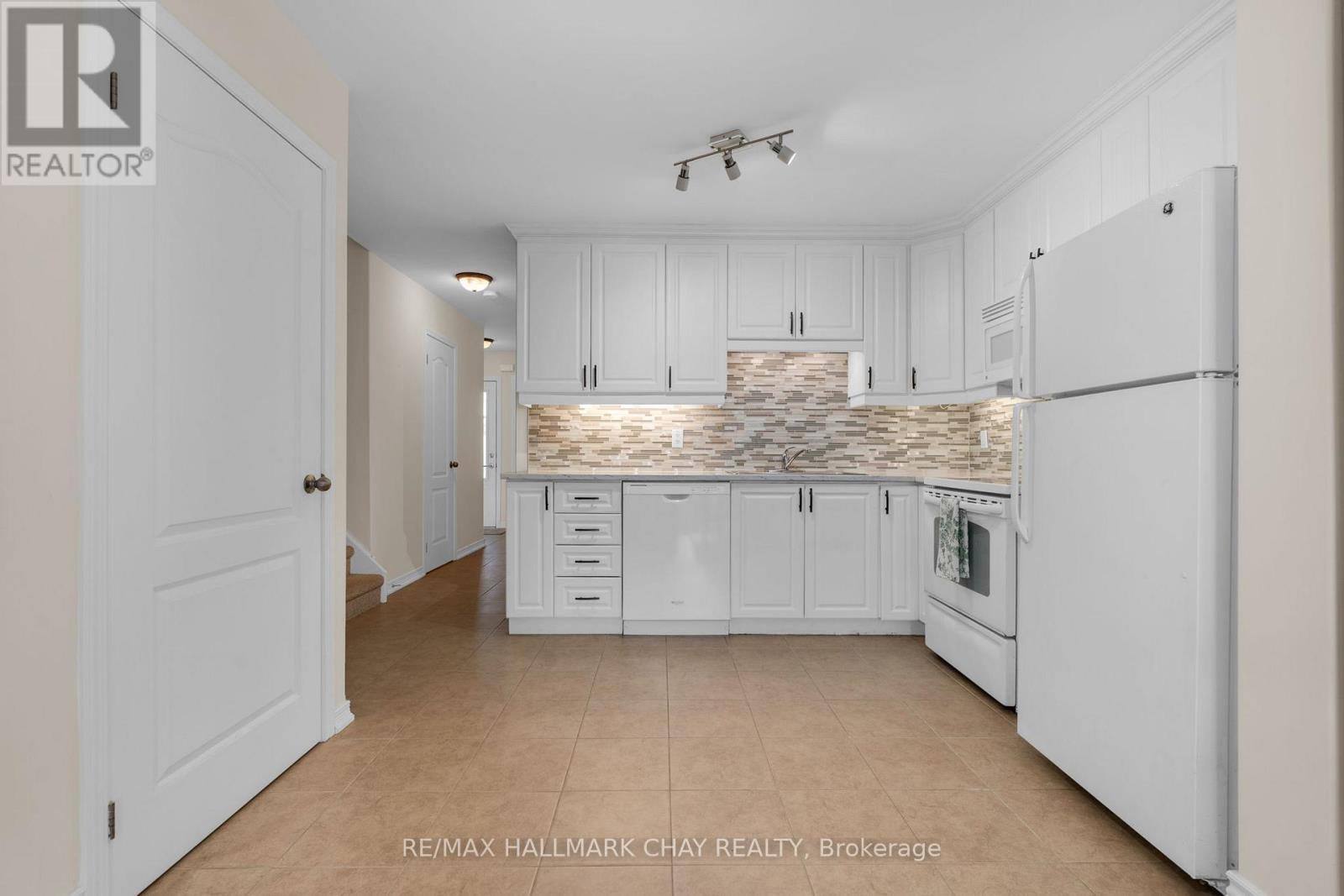 38 - 75 Prince William Way, Barrie (Innis-Shore), Ontario  L4N 7P5 - Photo 7 - S12953584