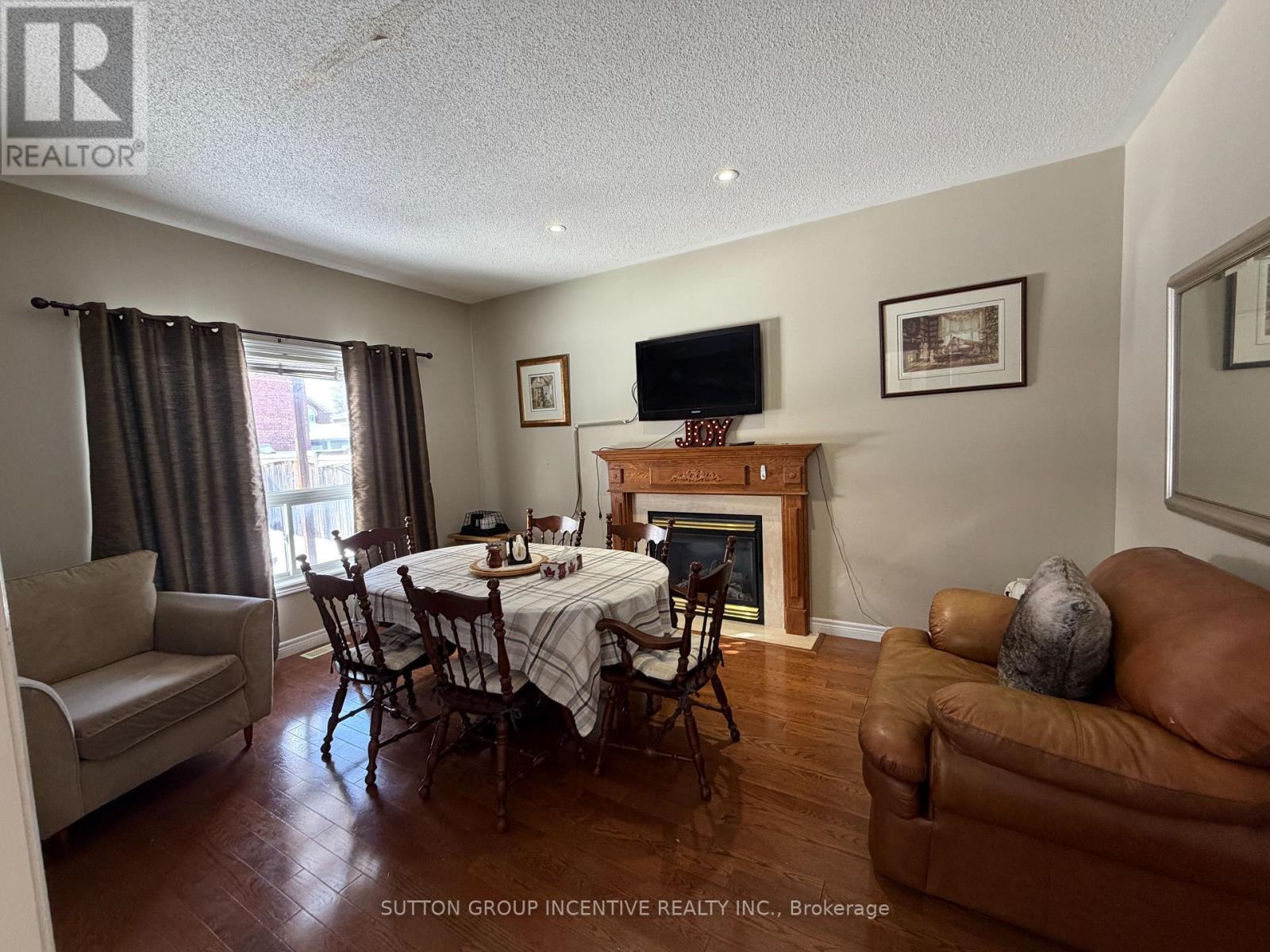 1 Buman Court, Barrie, Ontario  L4N 0L3 - Photo 10 - S12953700