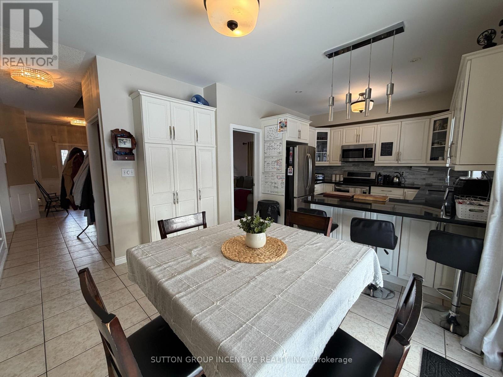 1 Buman Court, Barrie, Ontario  L4N 0L3 - Photo 19 - S12953700