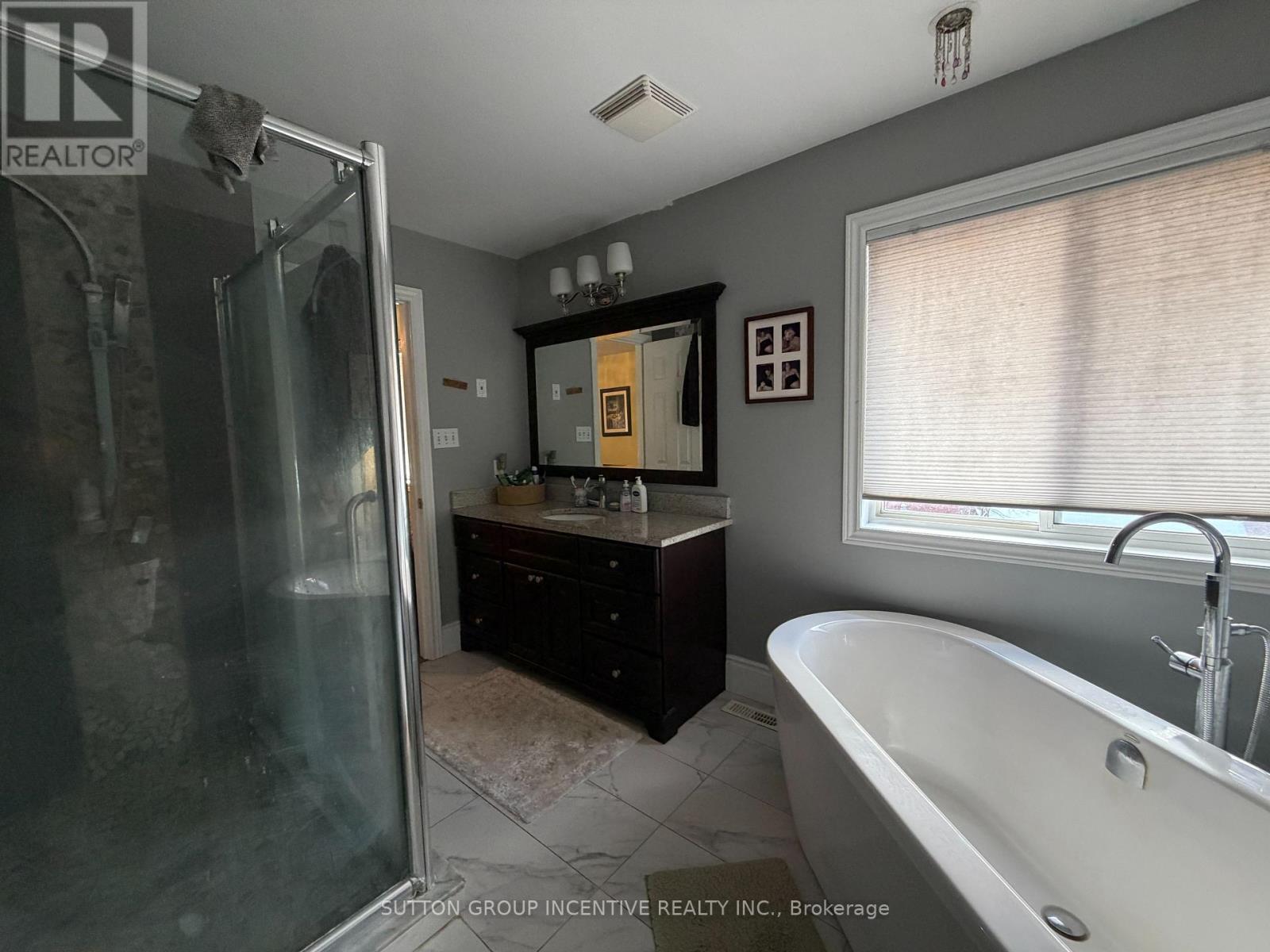 1 Buman Court, Barrie, Ontario  L4N 0L3 - Photo 23 - S12953700