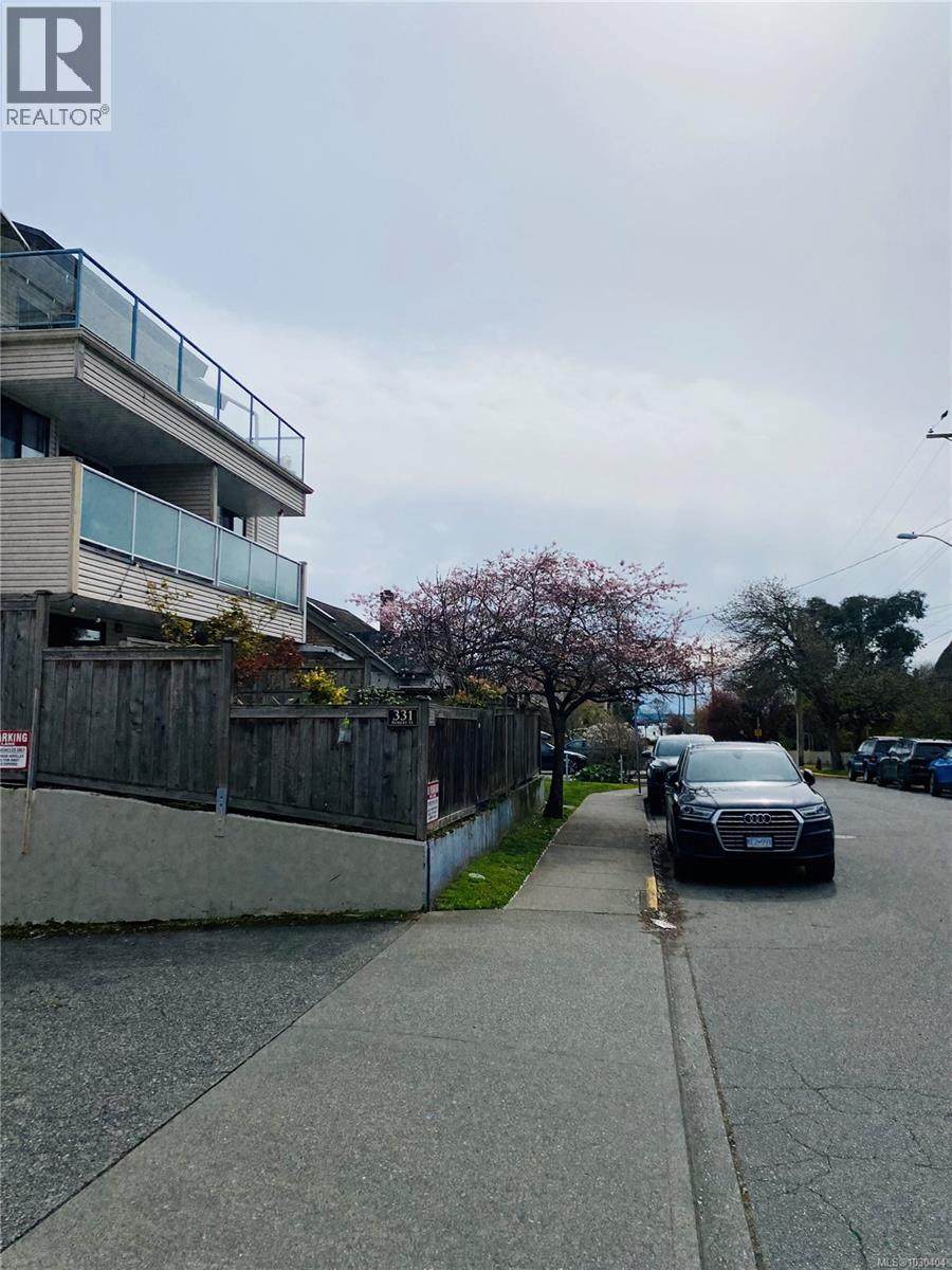 11 333 Robert St, Victoria, British Columbia  V9A 3L3 - Photo 28 - 1030404