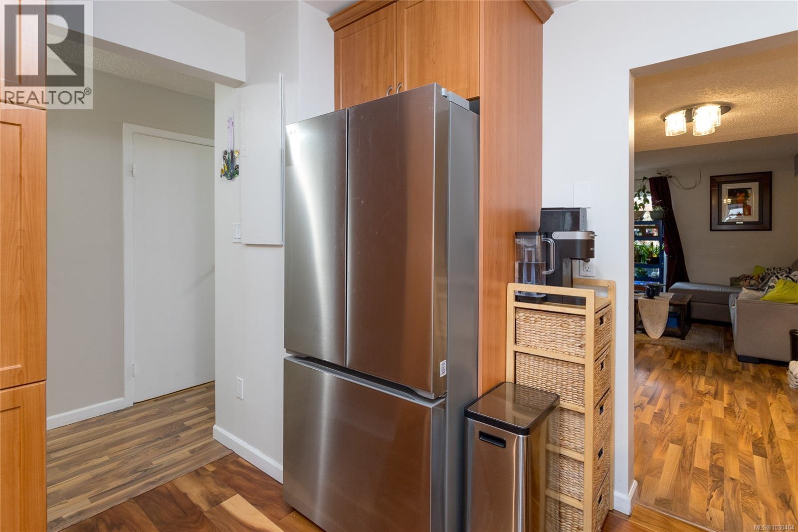 11 333 Robert St, Victoria, British Columbia  V9A 3L3 - Photo 13 - 1030404