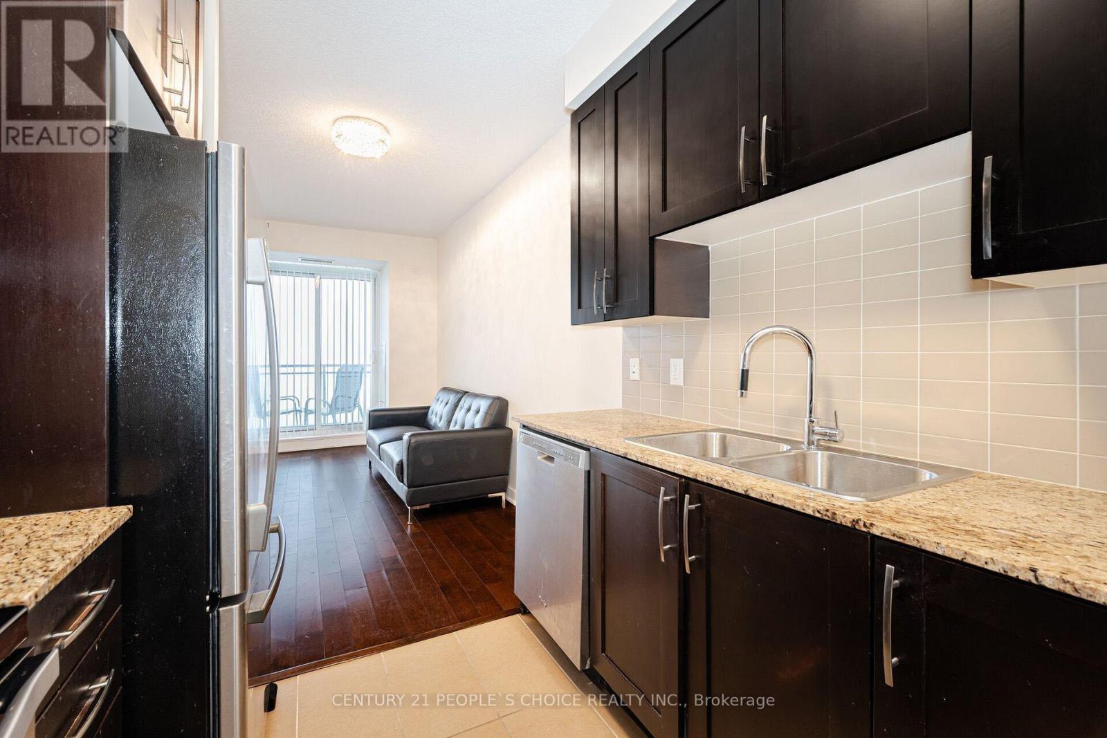 3605 - 4070 Confederation Parkway W, Mississauga, Ontario  L5B 0E9 - Photo 10 - W12953512