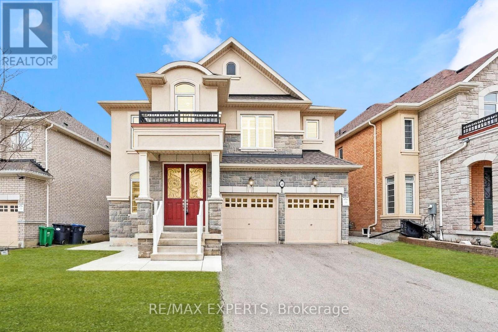 31 Gillis Road, Brampton, Ontario  L7A 4V6 - Photo 1 - W12953566