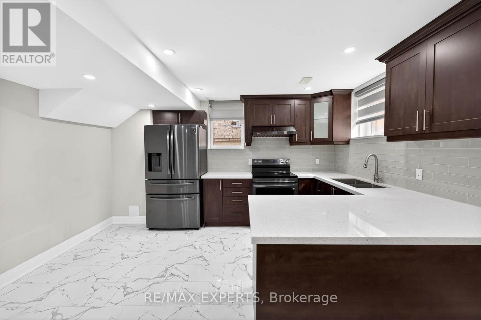 31 Gillis Road, Brampton, Ontario  L7A 4V6 - Photo 32 - W12953566