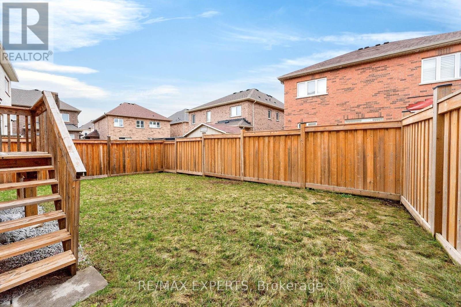 31 Gillis Road, Brampton, Ontario  L7A 4V6 - Photo 38 - W12953566