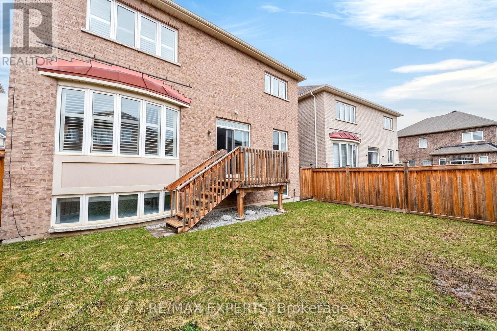 31 Gillis Road, Brampton, Ontario  L7A 4V6 - Photo 39 - W12953566