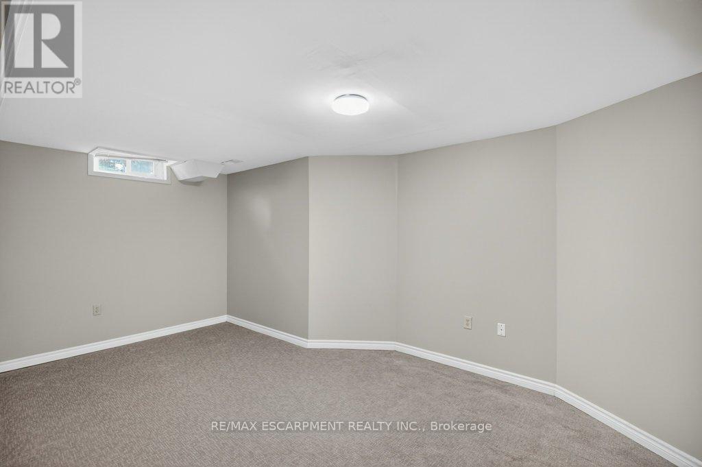 2067 Chrisdon Road, Burlington, Ontario  L7M 3W9 - Photo 33 - W12953626