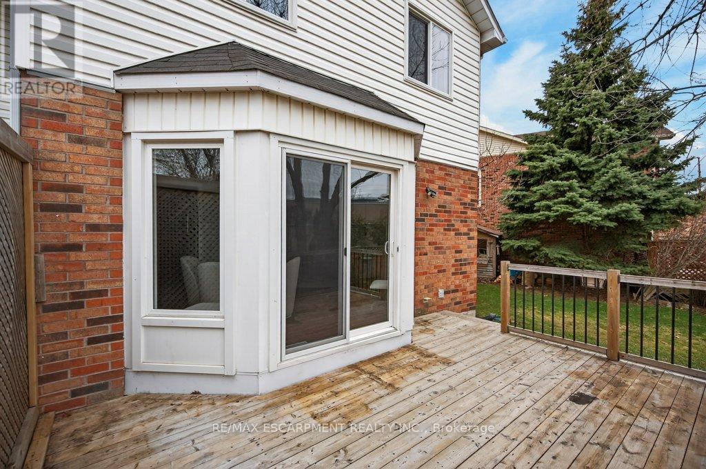 2067 Chrisdon Road, Burlington, Ontario  L7M 3W9 - Photo 43 - W12953626