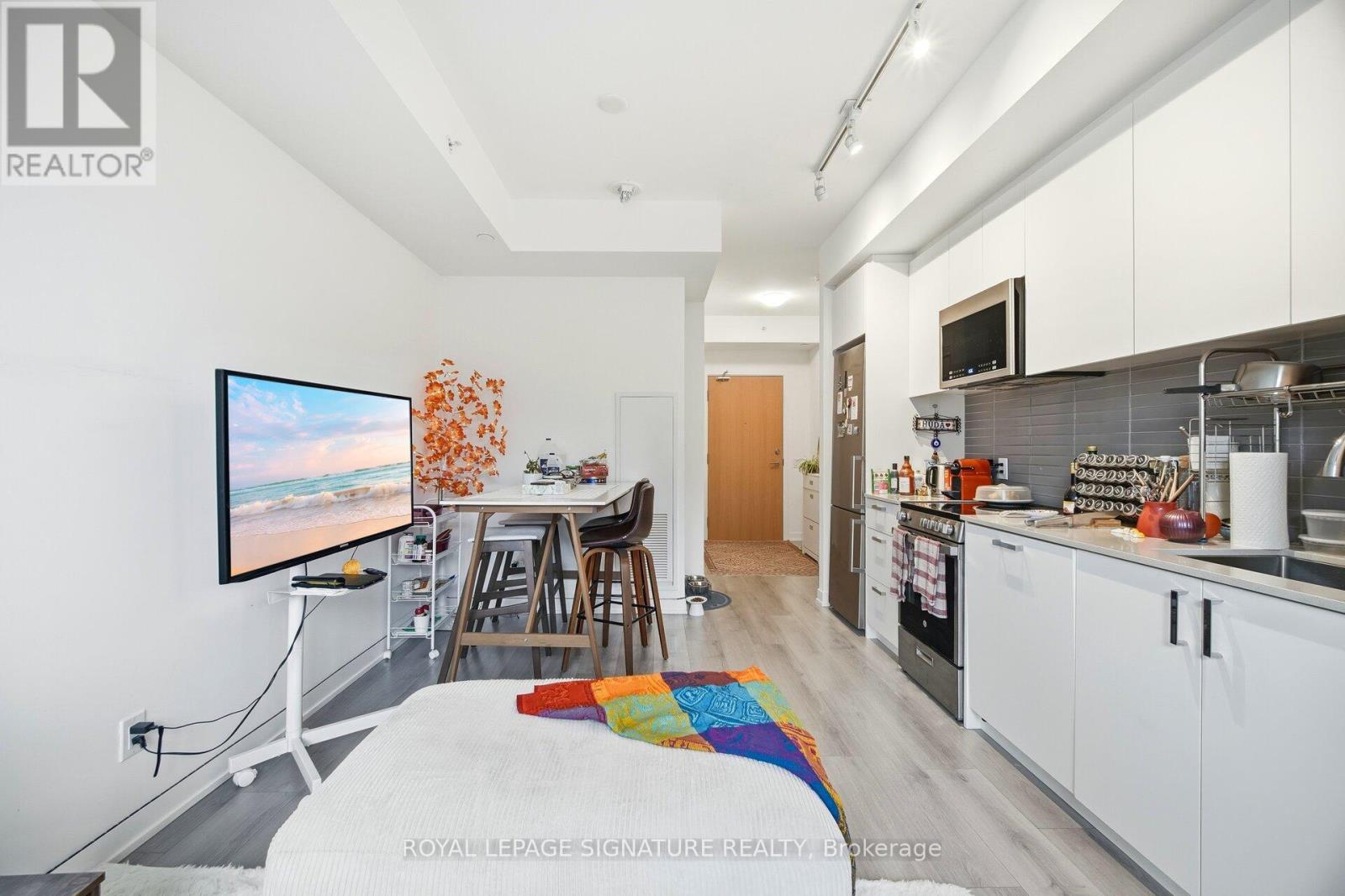 208 - 1787 St Clair Avenue W, Toronto, Ontario  M6N 0B7 - Photo 15 - W12953644