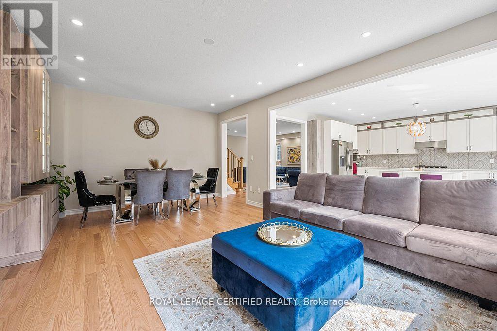 42 Kambalda Road, Brampton, Ontario  L7A 0C3 - Photo 11 - W12953664