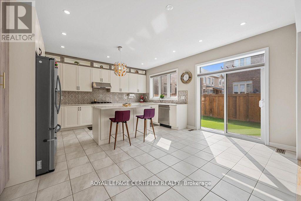 42 Kambalda Road, Brampton, Ontario  L7A 0C3 - Photo 14 - W12953664