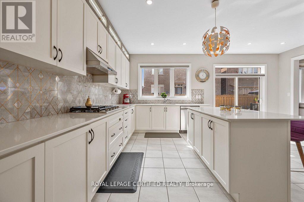 42 Kambalda Road, Brampton, Ontario  L7A 0C3 - Photo 19 - W12953664