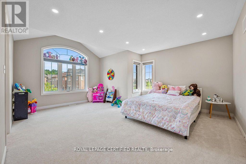 42 Kambalda Road, Brampton, Ontario  L7A 0C3 - Photo 32 - W12953664