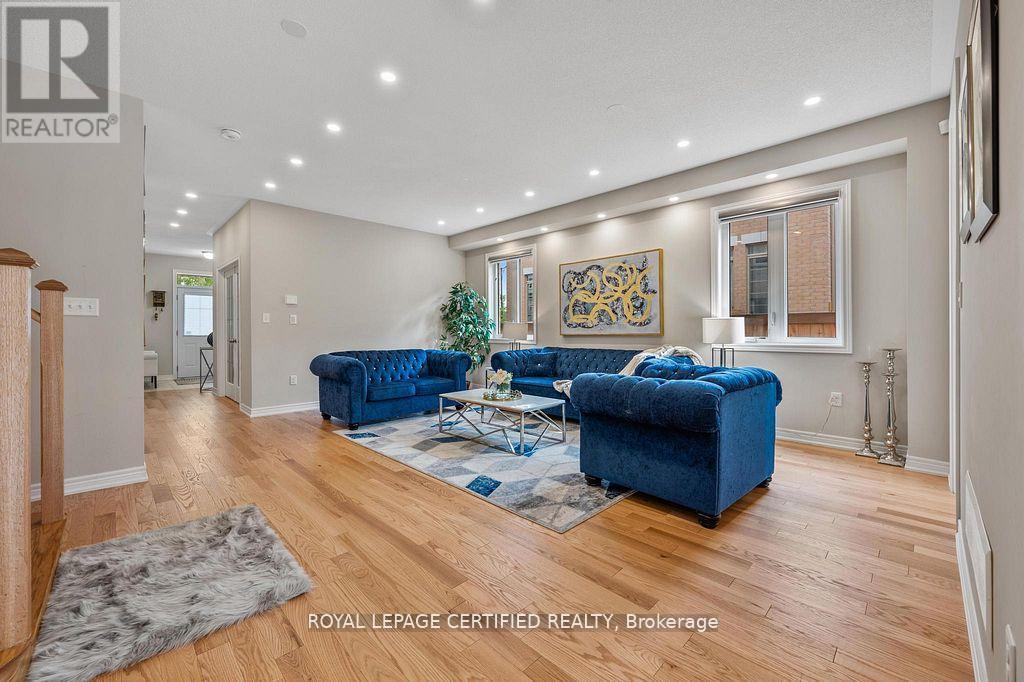 42 Kambalda Road, Brampton, Ontario  L7A 0C3 - Photo 8 - W12953664