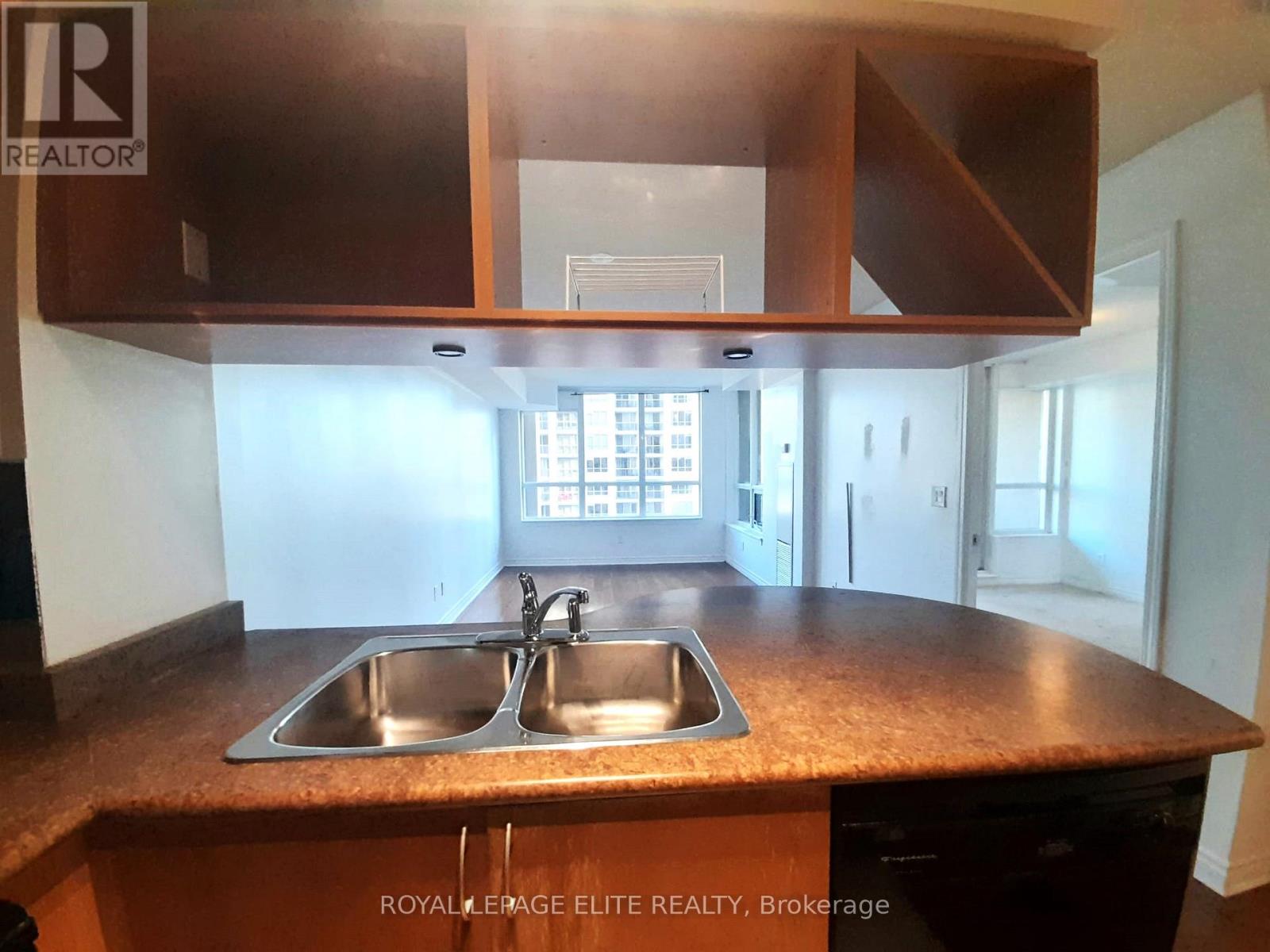 1212 - 4090 Living Arts Drive, Mississauga, Ontario  L5B 4M8 - Photo 2 - W12953732