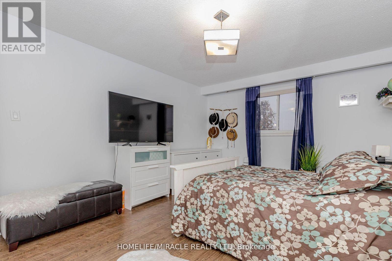 32 Langston Drive, Brampton, Ontario  L6V 3W7 - Photo 29 - W12953738