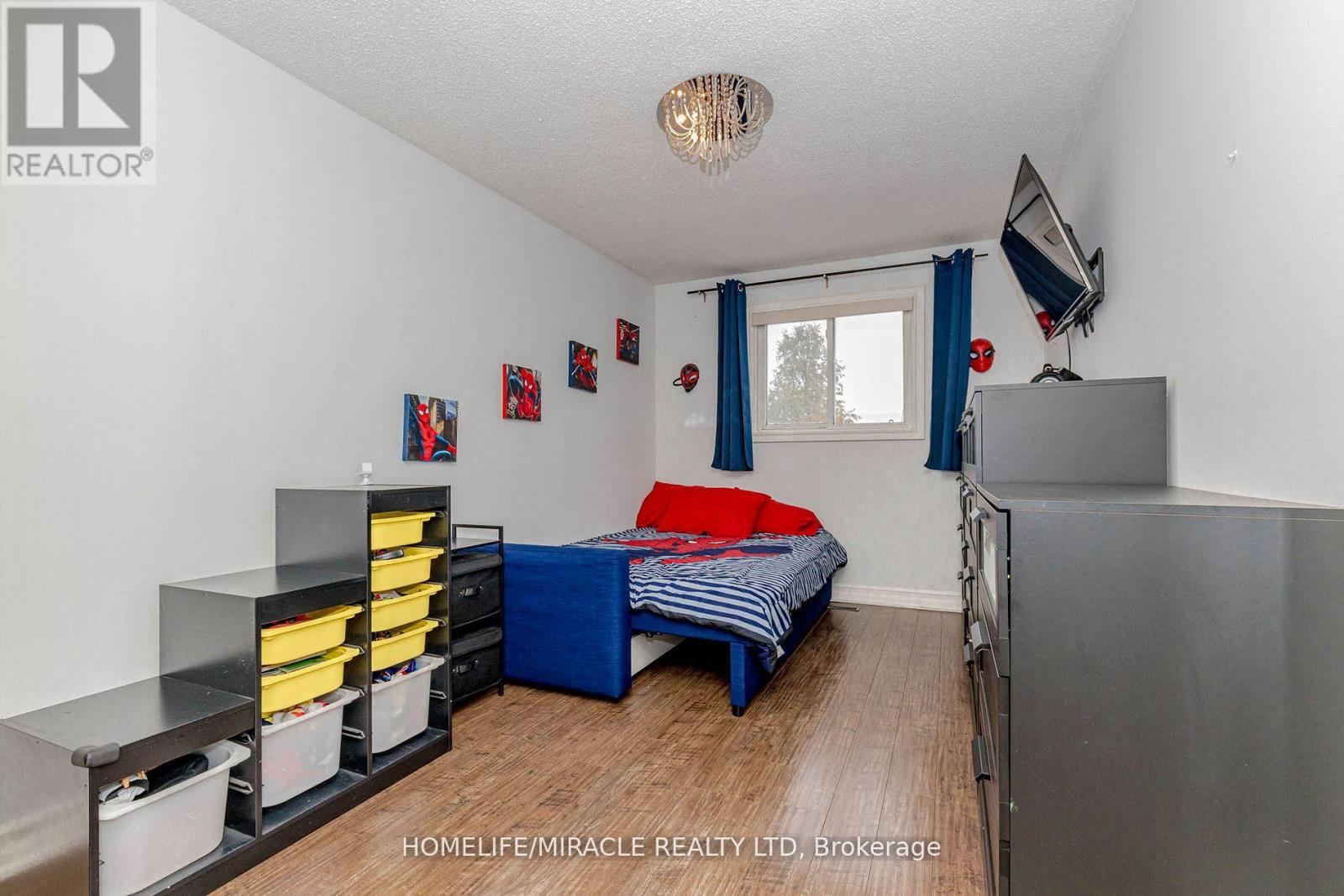 32 Langston Drive, Brampton, Ontario  L6V 3W7 - Photo 32 - W12953738