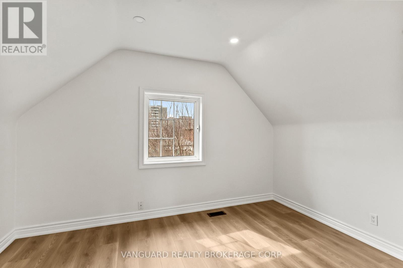 69 Joyce Parkway, Toronto, Ontario  M6B 2T3 - Photo 19 - W12953742