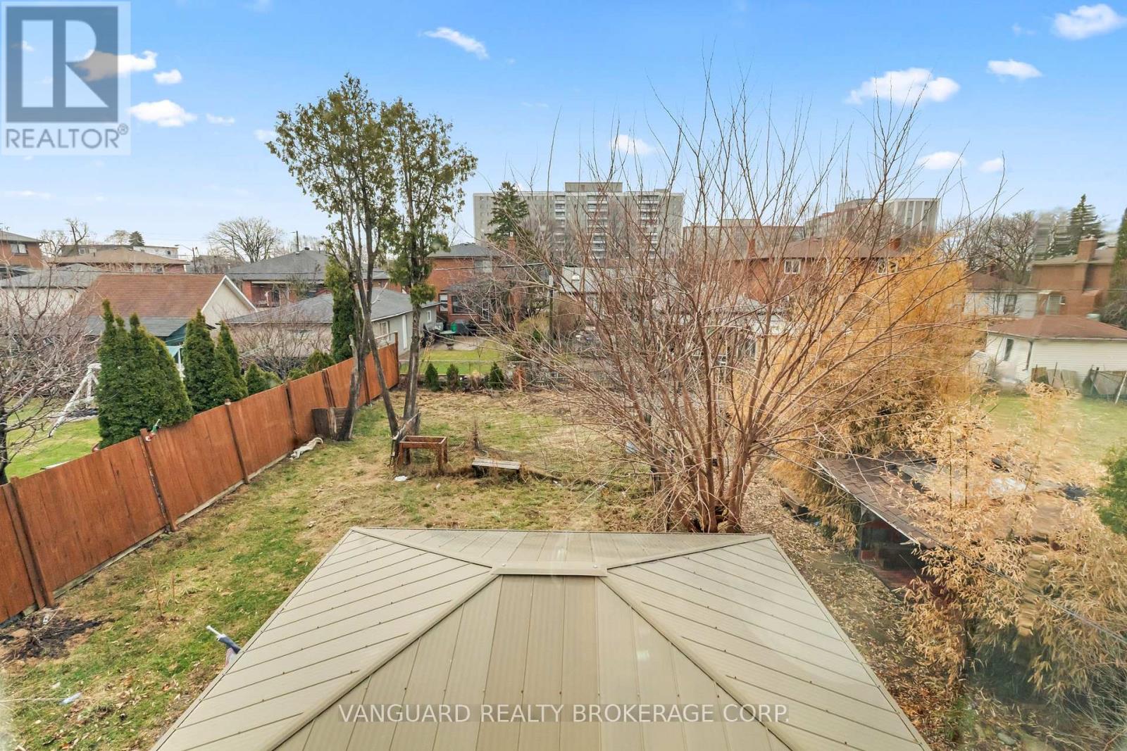 69 Joyce Parkway, Toronto, Ontario  M6B 2T3 - Photo 21 - W12953742